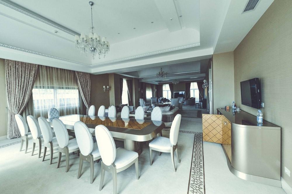 Gabala Garden Hotel Εξωτερικό φωτογραφία The interior of the Presidential Suite