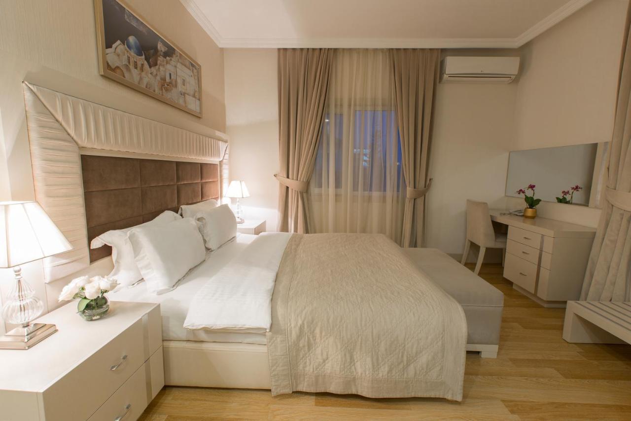 Gabala Garden Hotel Εξωτερικό φωτογραφία A bedroom in a hotel