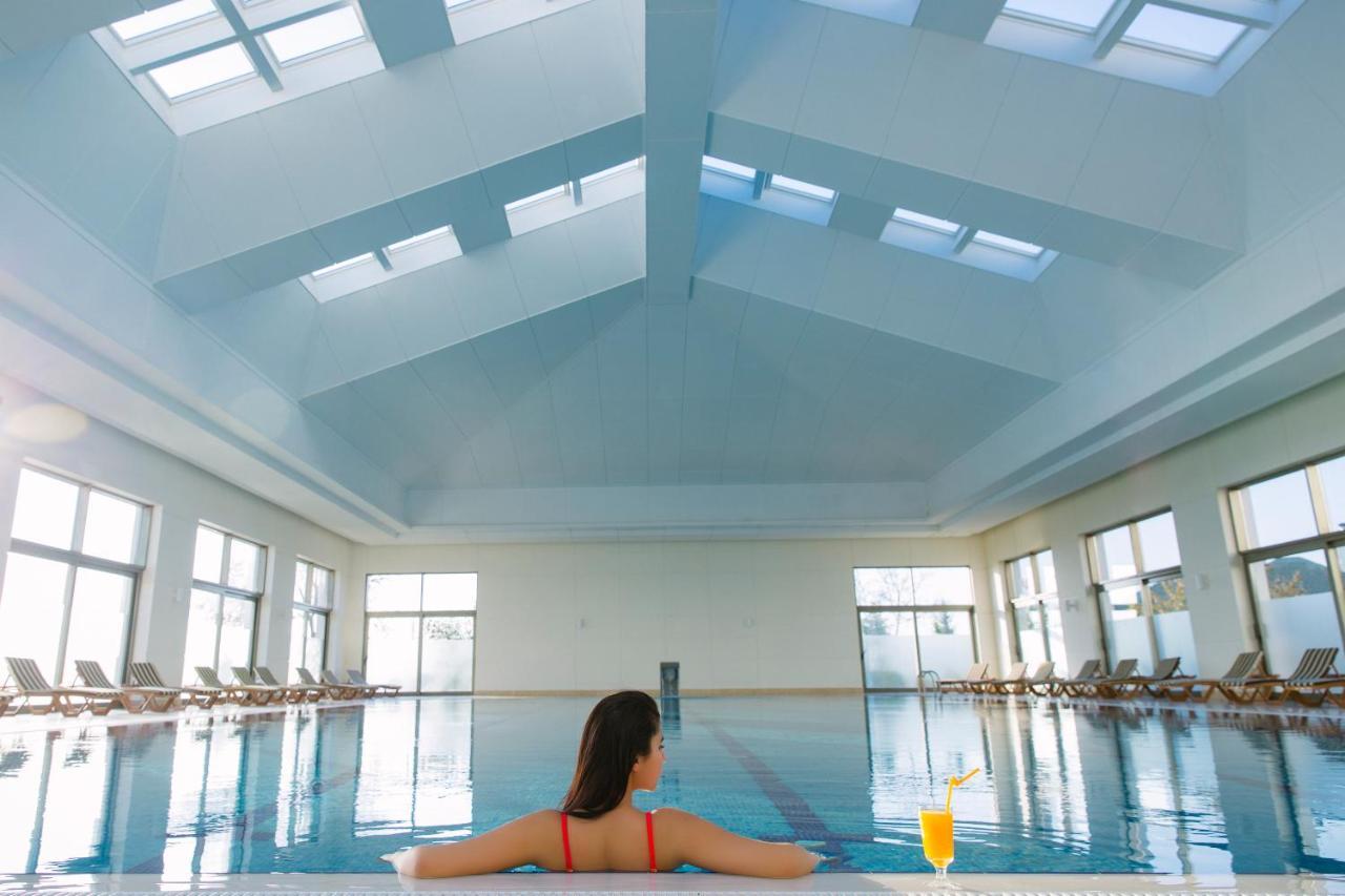Gabala Garden Hotel Εξωτερικό φωτογραφία The indoor pool at the hotel