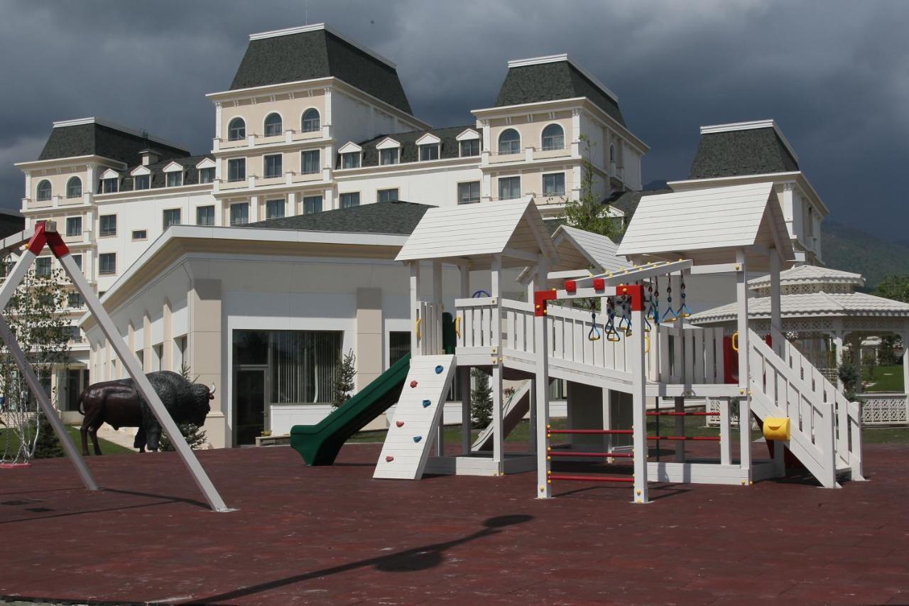 Gabala Garden Hotel Εξωτερικό φωτογραφία Playground at the Grand Hotel