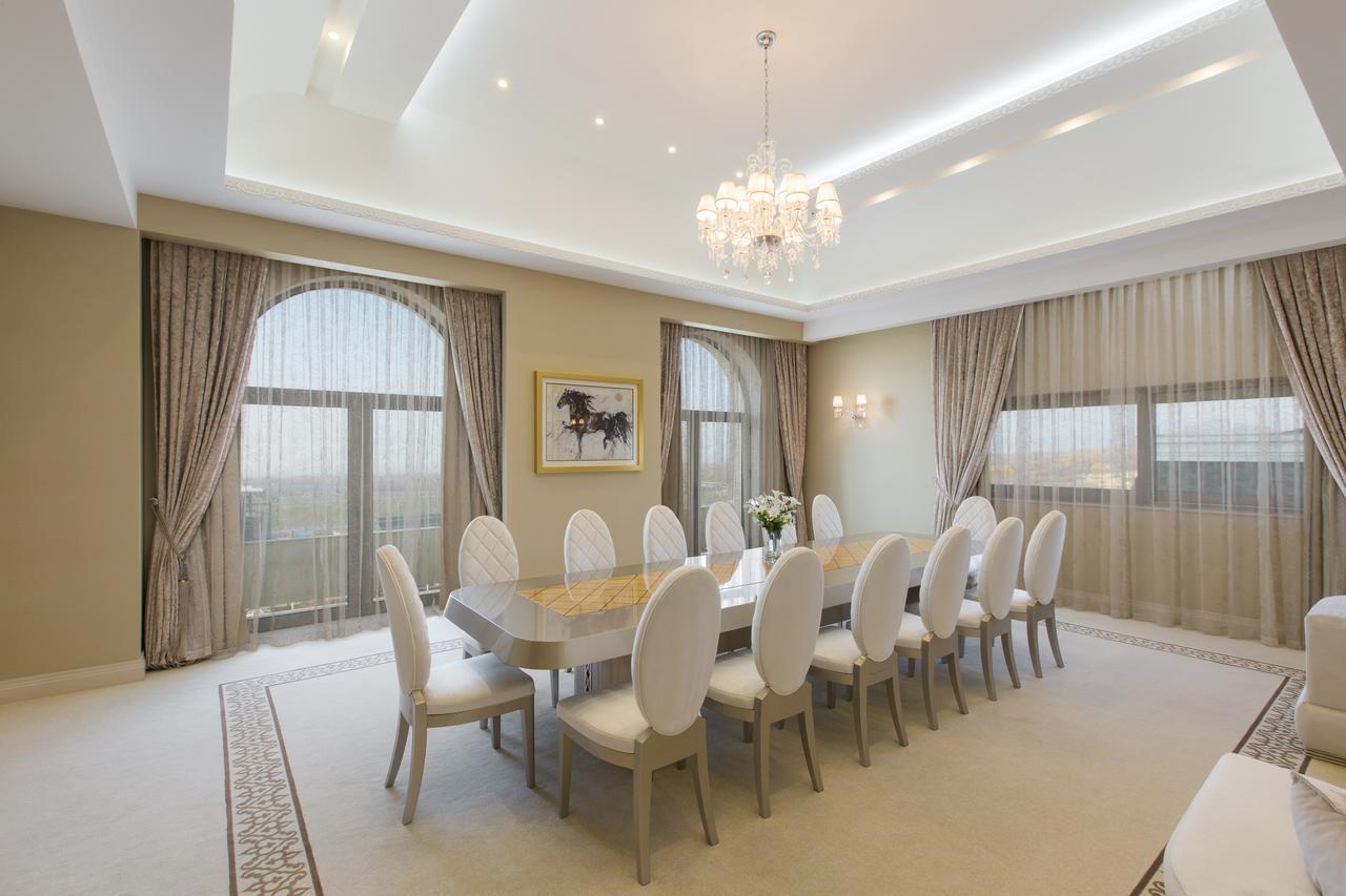 Gabala Garden Hotel Εξωτερικό φωτογραφία A dining room