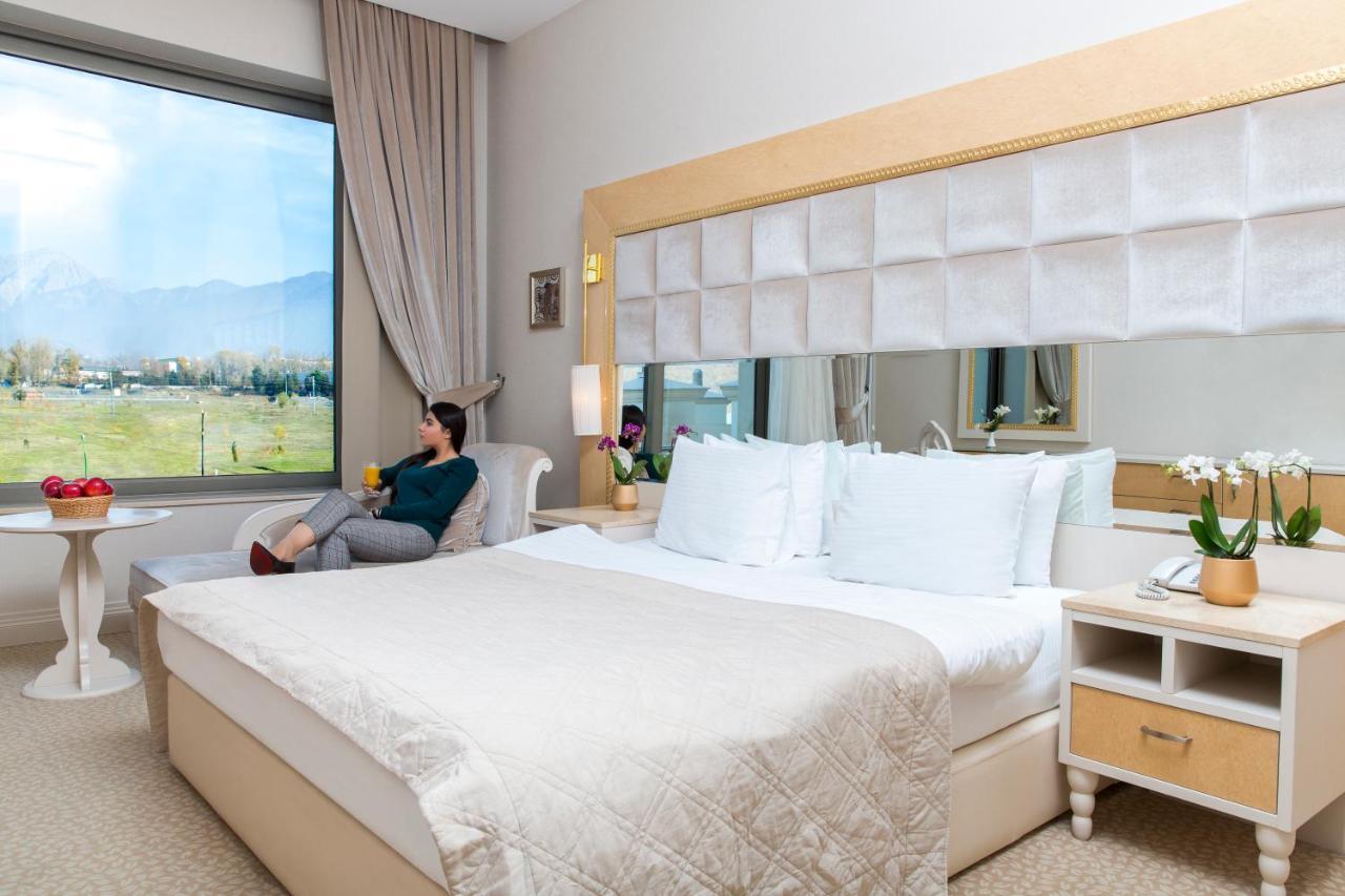 Gabala Garden Hotel Εξωτερικό φωτογραφία A room at the hotel